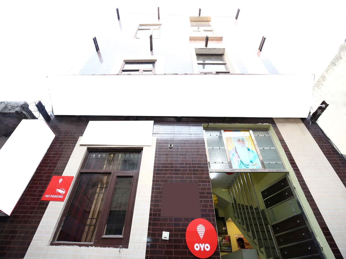 Oyo12038阿里斯安酒店 Chandīgarh 外观 照片